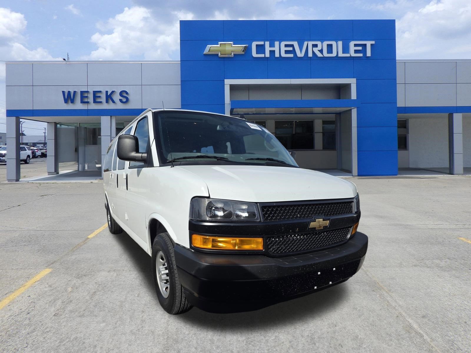 2025 Chevrolet Express Passenger