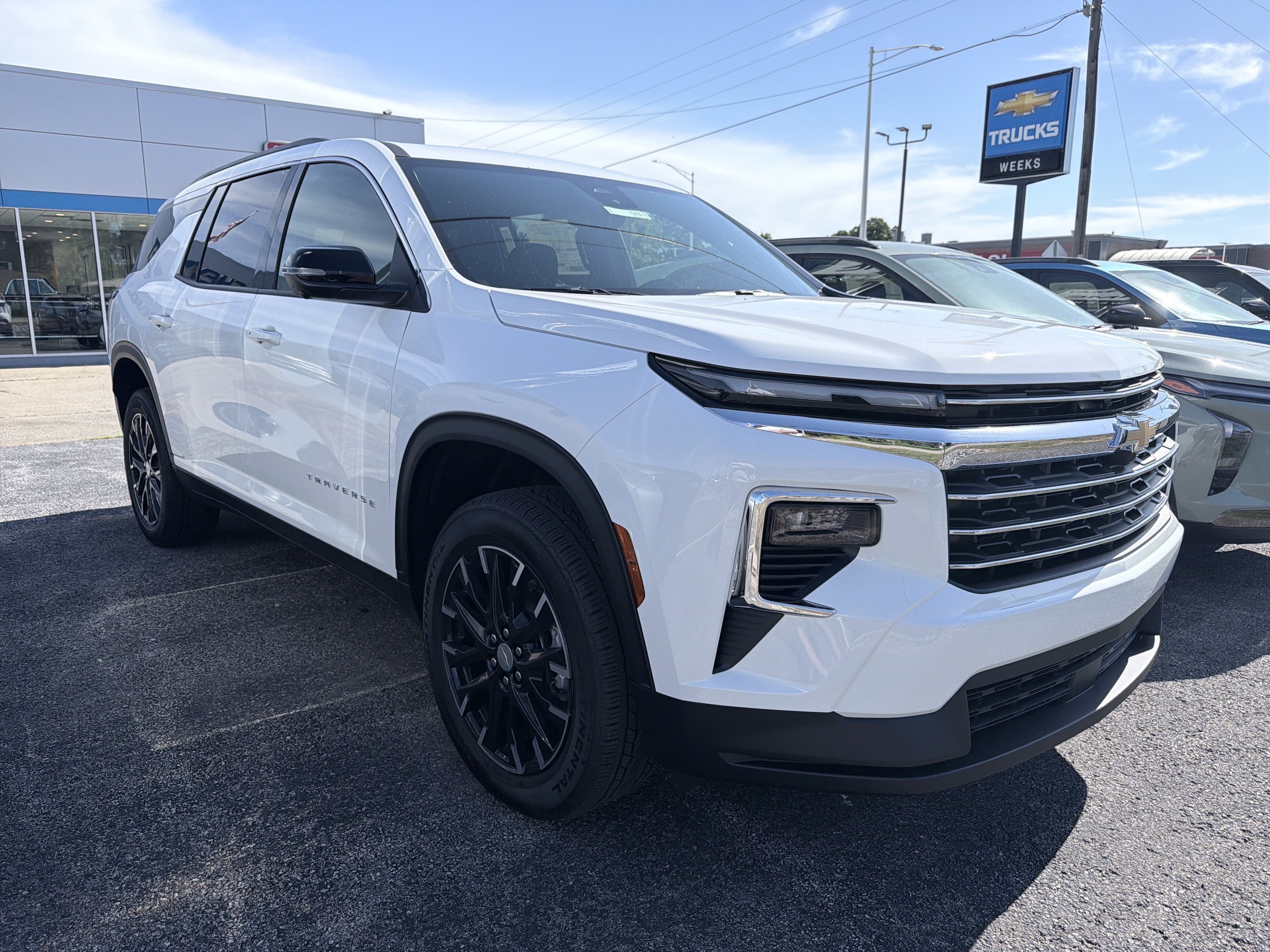 2026 Chevrolet Traverse — side profile view