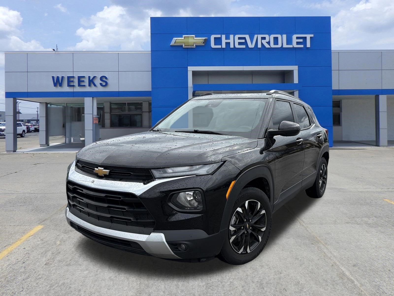 2023 Chevrolet Trailblazer LT in Mosaic Black Metallic — front three-quarter view
