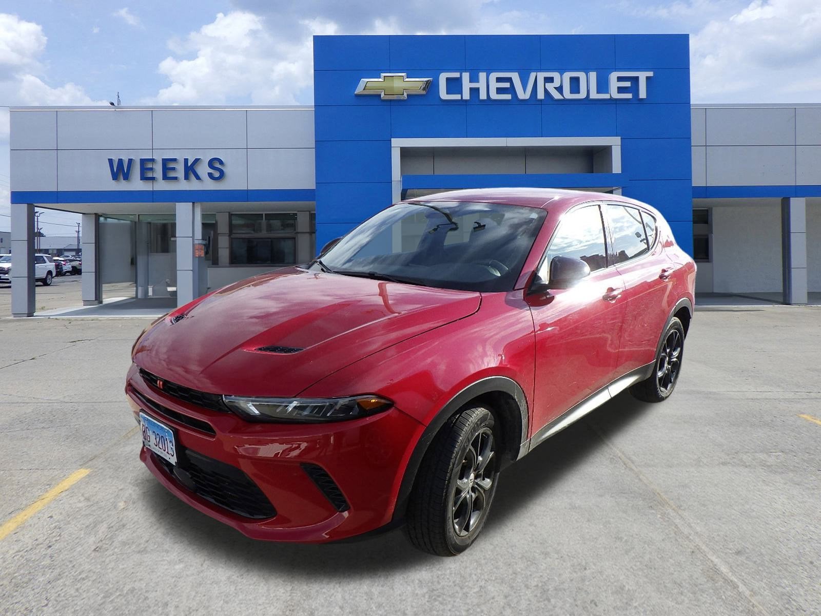 2023 Dodge Hornet GT in Hot Tamale — front three-quarter view